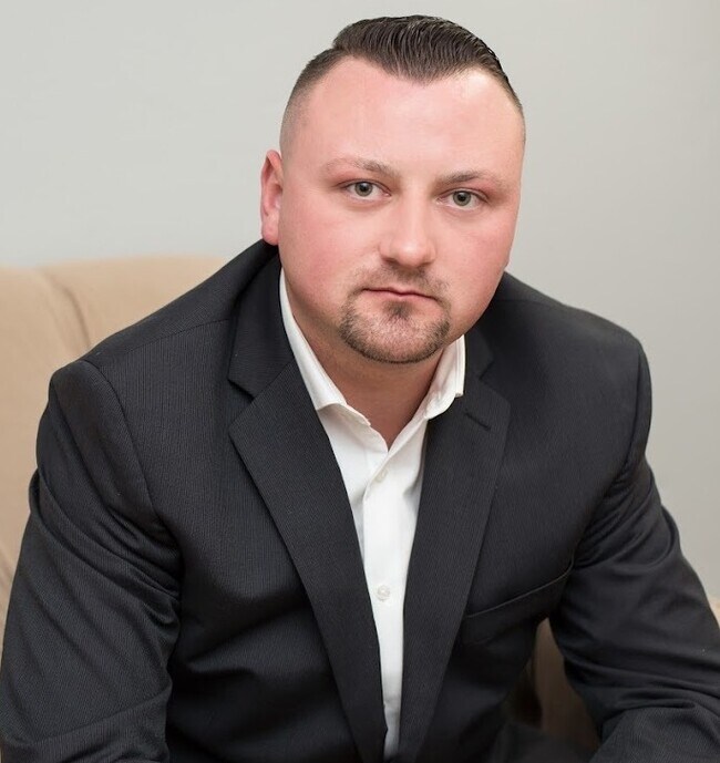 Daniel Gladek