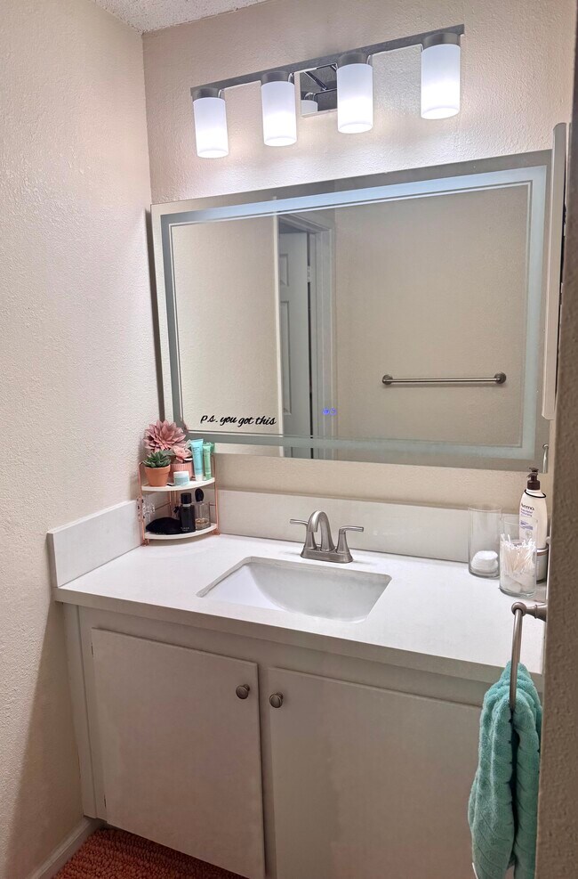 21071 Gary Dr unit PRIMARY BEDROOM, Castro Valley, CA 94546 - photo 7