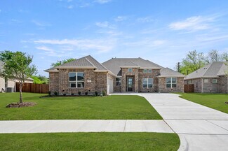 947 Richard Pittmon Dr, Desoto, TX 75115