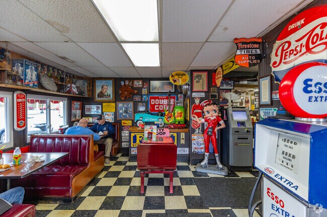 Jiffy Burger has been serving fresh made burgers to Manchester locals since 1965.