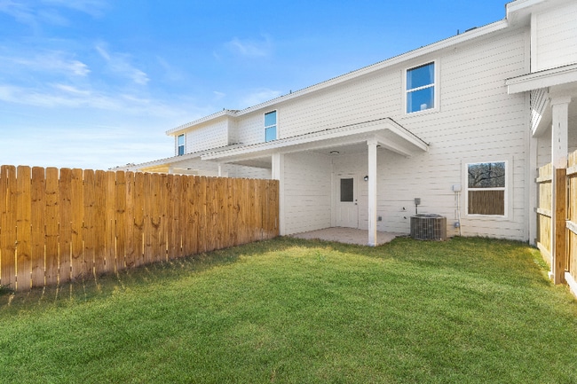 226 Bonnie Bend unit 222, San Antonio, TX 78253 - photo 2