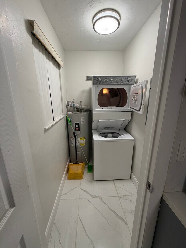 815 SW 5th Ct, Hallandale Beach, FL 33009 - photo 7