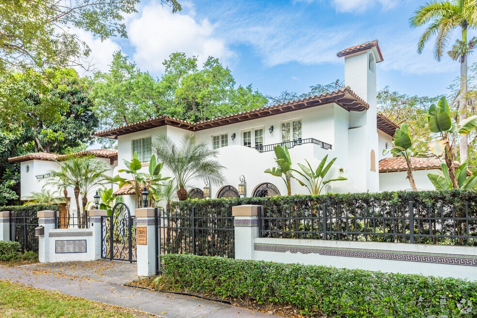 Central Coral Gables