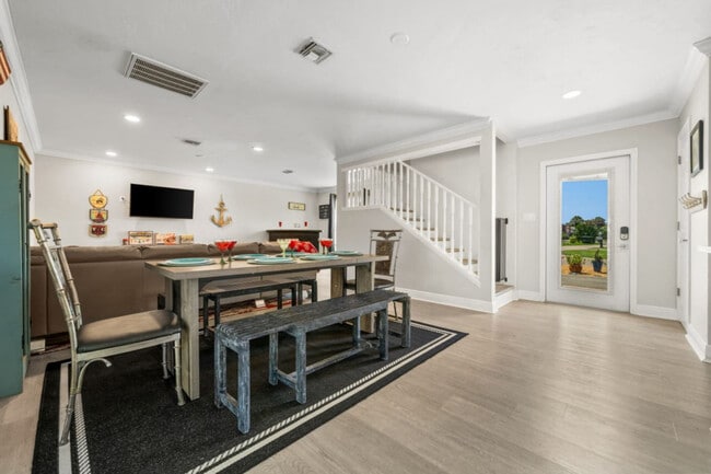 1019 SE 40th St unit ID1334305P, Cape Coral, FL 33904 - photo 2