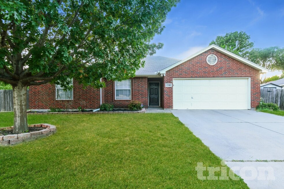 2316 Harvest Glen Ct, Fort Worth, TX 76108 - photo 1