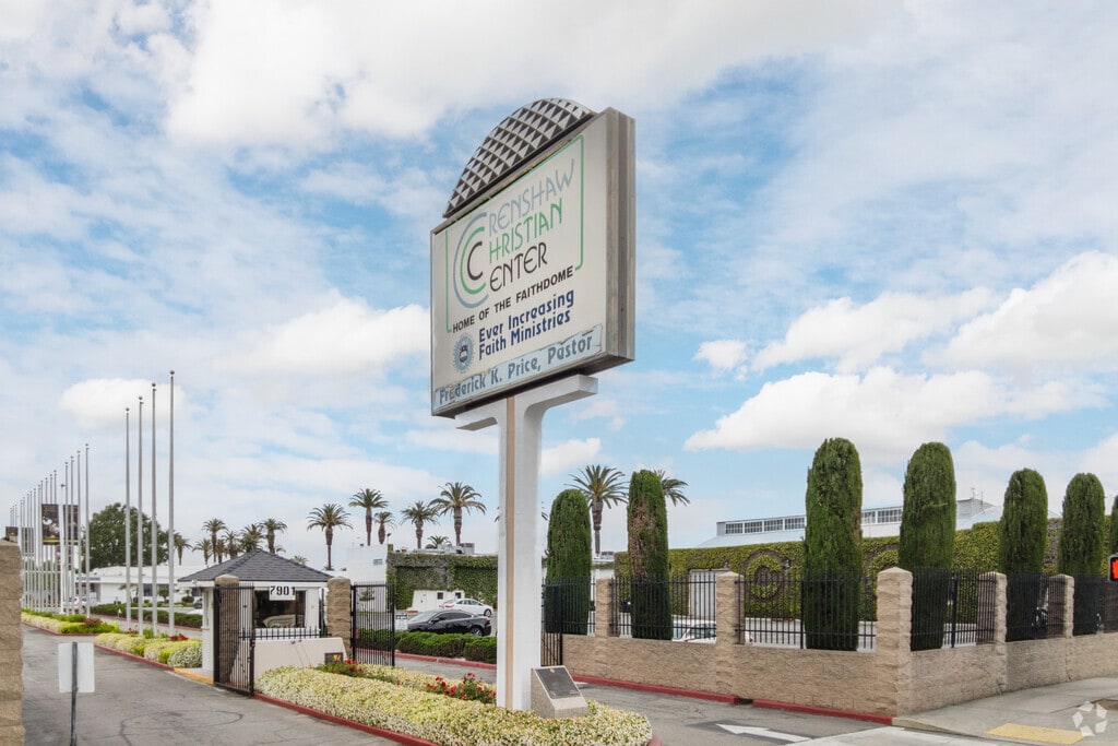 Frederick K.C. Price III School is a private school in Vermont Knolls.