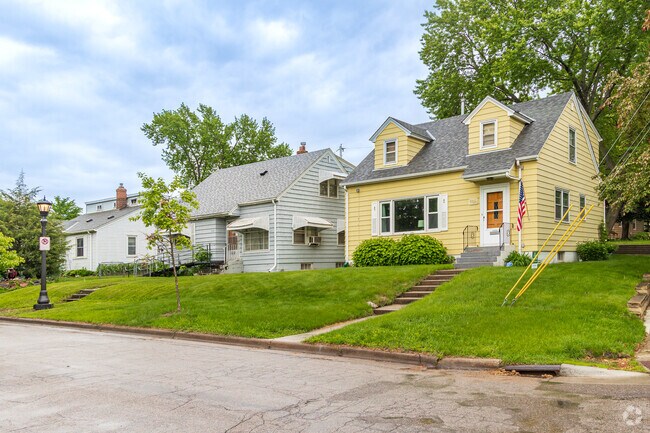 Beaver Lake Heights features well-maintained homes with lush front lawns.
