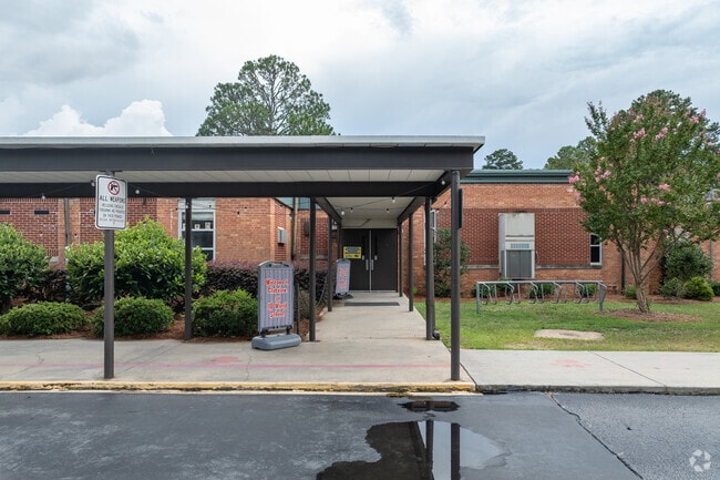 Clubview Elementary School