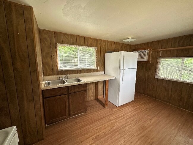 9758 Farris Loop, Midway, TX 75852 - photo 2