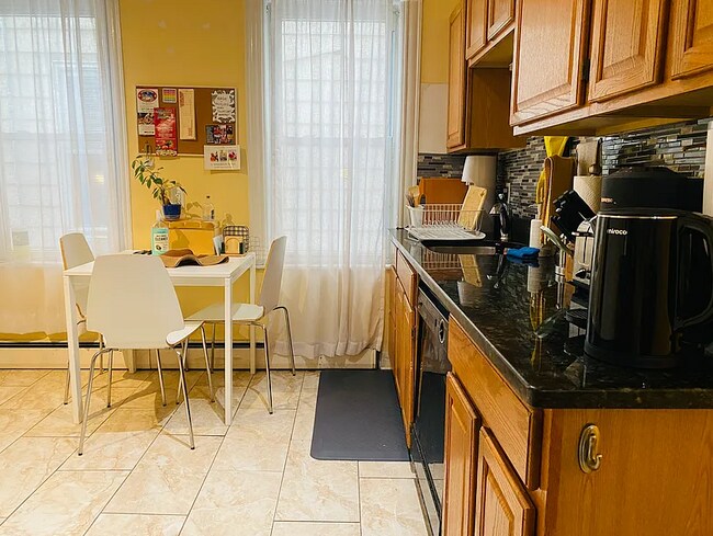 46 Middle St unit 3, Boston, MA 02127 - photo 4