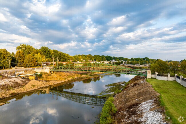 River Des Peres Park is a 145 acre park that runs along the city county line.