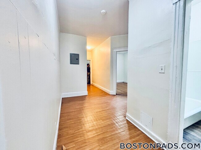 1191 Boylston St unit 3, Boston, MA 02215 - photo 7
