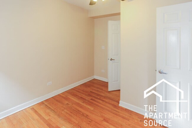 624 W Roscoe St unit 1N, Chicago, IL 60657 - photo 6