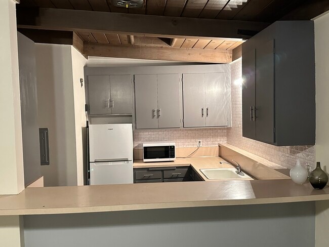 1011 2nd St unit Studio- Utilities Pa, San Rafael, CA 94901 - photo 4