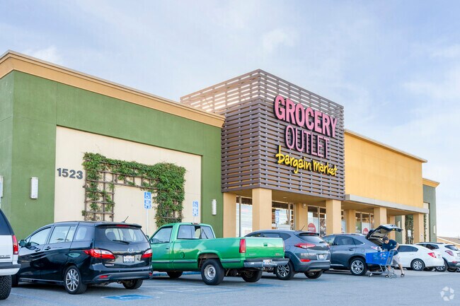 Grocery Outlet has the best prices for budget conscious shoppers in Seaside.