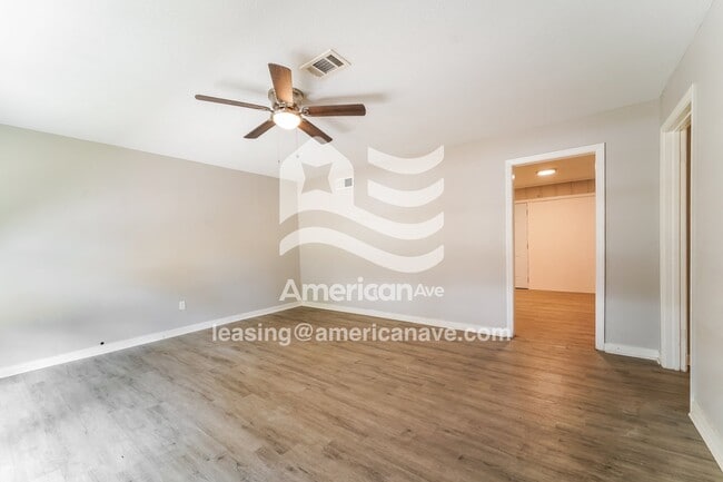 252 McDowell Park Cir, Jackson, MS 39204 - photo 3