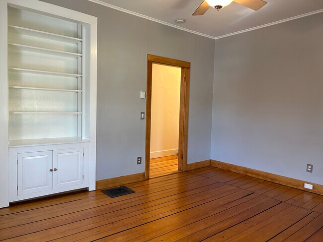 331 Spring St unit 3, Newport, RI 02840 - photo 5