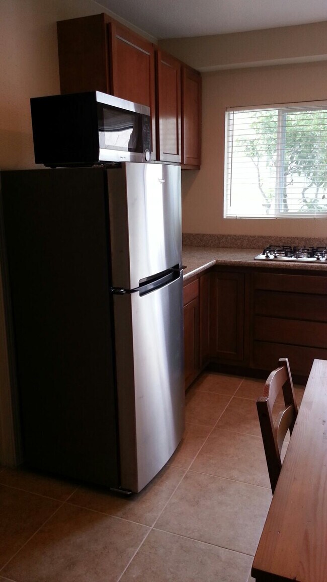 7008 Dennison St, San Diego, CA 92122 - photo 3