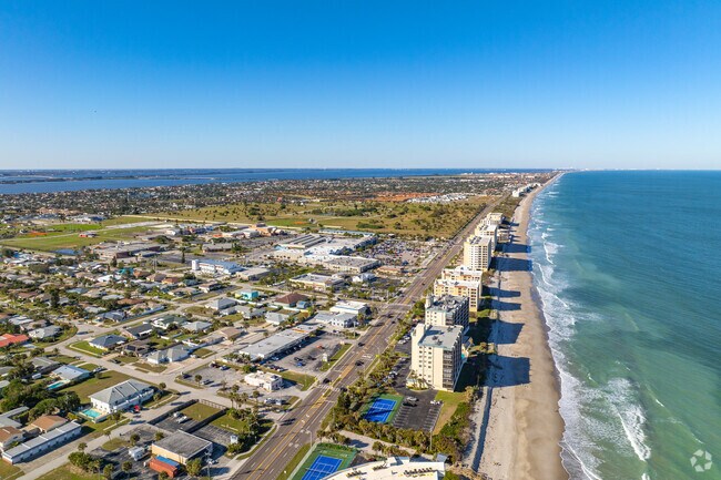 Residents of Satellite Beach can find much of the shopping and dining located on the A1A.