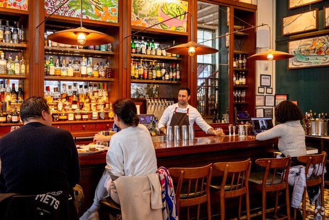 Enjoy dining at one of the many fine restaurants located throughout Gramercy Park.