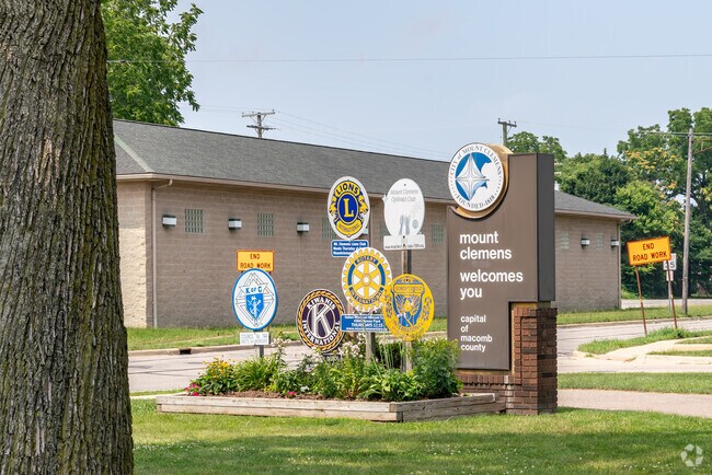 For more than 100 years, Mount Clemens thrived on tourism driven by its renowned mineral baths, which stood as the city’s primary industry.