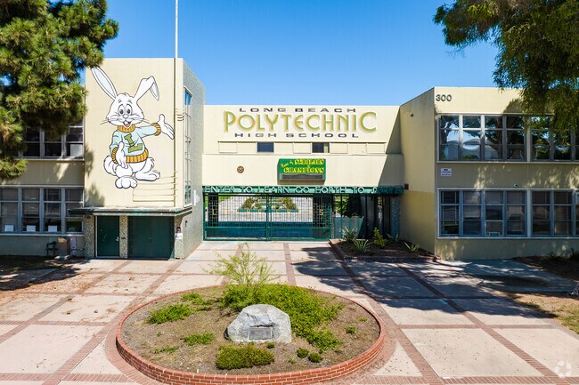 Teens in Los Cerritos, CA can attend Long Beach Polytechnic High School.