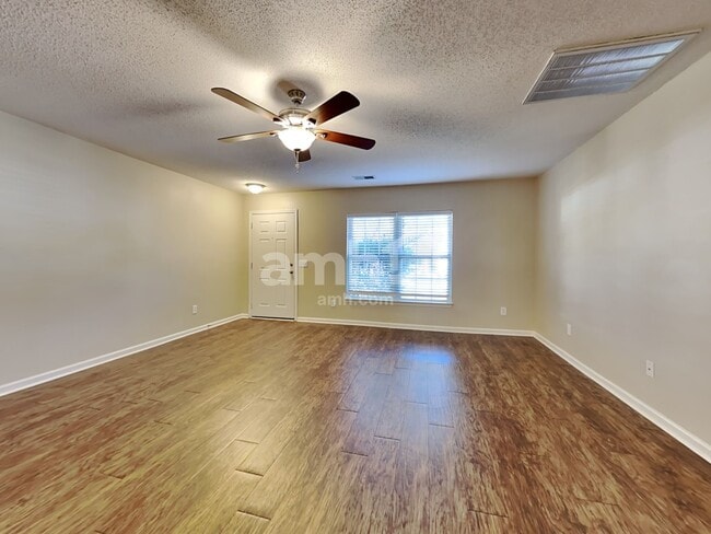 177 Wildberry Ln, Goose Creek, SC 29445 - photo 5