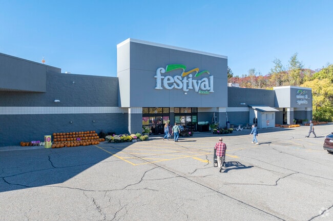 Festival Foods is one of the options for groceries Southeast Side residents can choose from.