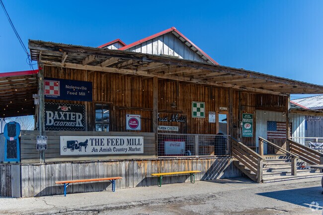 The Nolensville Feed Mill has fresh Amish baked goods and lunch.