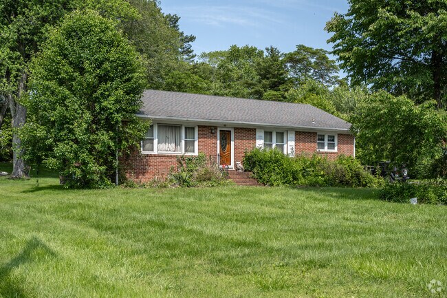 Live in a ranch style home with a big yard in Long Bar Harbor.
