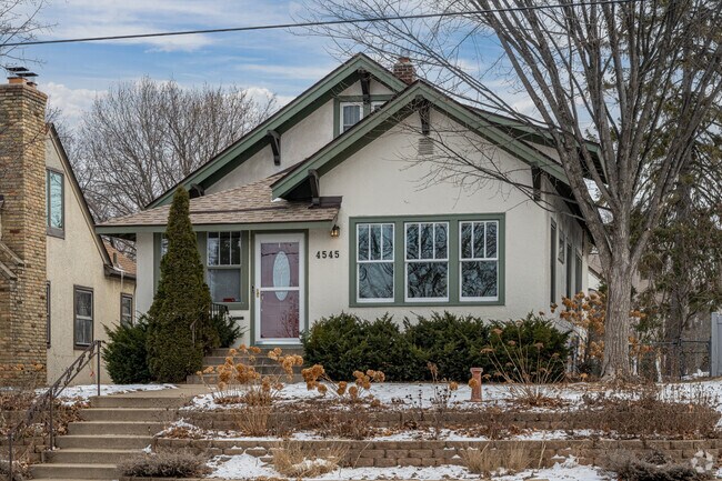 Craftsman style homes in Ericsson often come with an upstairs loft room.