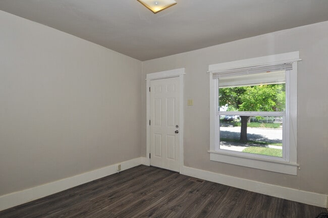 155 W Paxton Ave unit 155 W Paxton, Salt Lake City, UT 84101 - photo 3