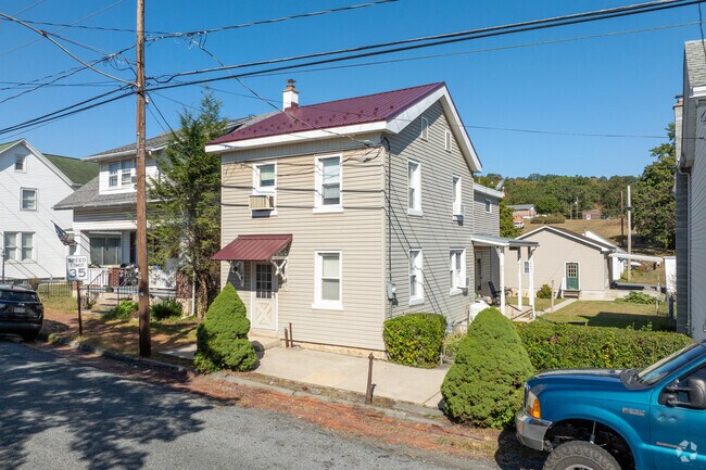 Auburn's housing captures the essence of small-town Pennsylvania living.