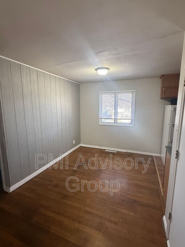 3105 SE Adams St, Topeka, KS 66605 - photo 6