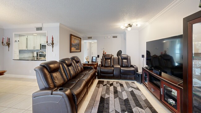 11262 Green Lake Dr unit 2040, Boynton Beach, FL 33437 - photo 2
