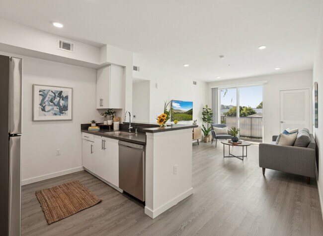 3518 Chesapeake Ave., Los Angeles, CA 90016, Los Angeles, CA 90016 - photo 2