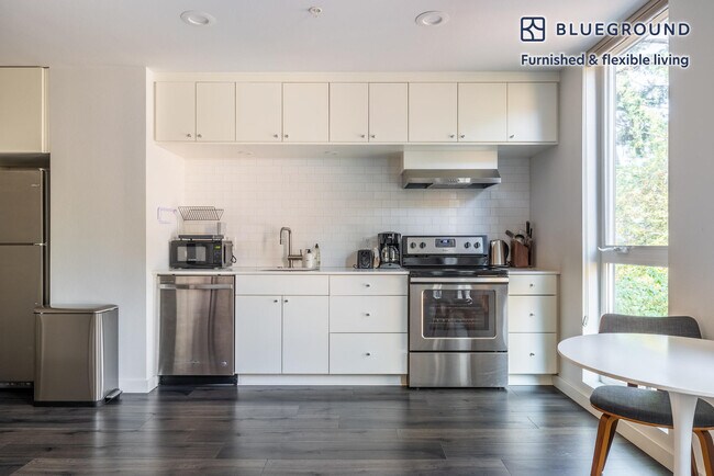 1480 N Jarrett St unit FL2-ID10, Portland, OR 97217 - photo 7