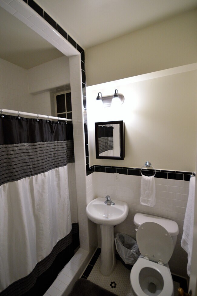 Wineman, San Luis Obispo, CA 93401 - photo 3