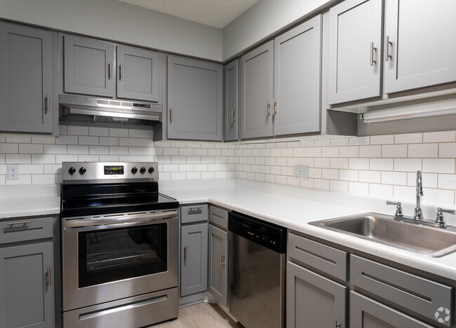1BR,1BA