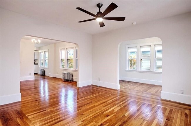 127 Evergreen St, Providence, RI 02906 - photo 4