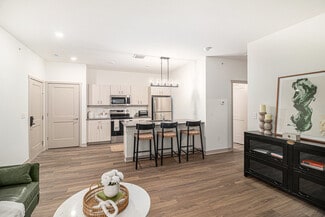 1420 Standish Ave, Petoskey, MI 49770