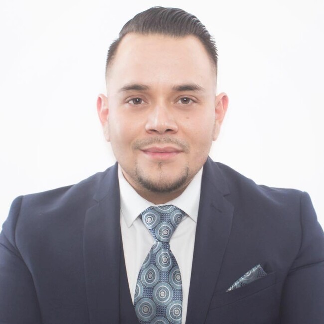 Agent Photo