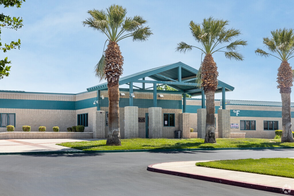 Sultana High School is a safe, intellectually challenging school in Hesperia, California.