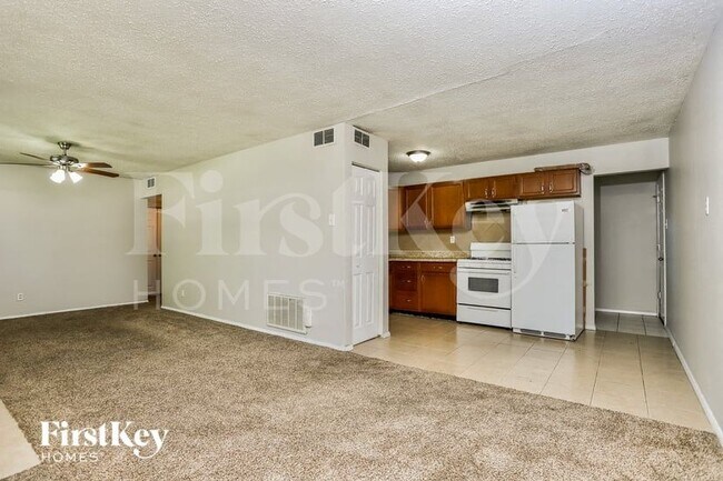 508 Saratoga Ln, Hazelwood, MO 63042 - photo 5