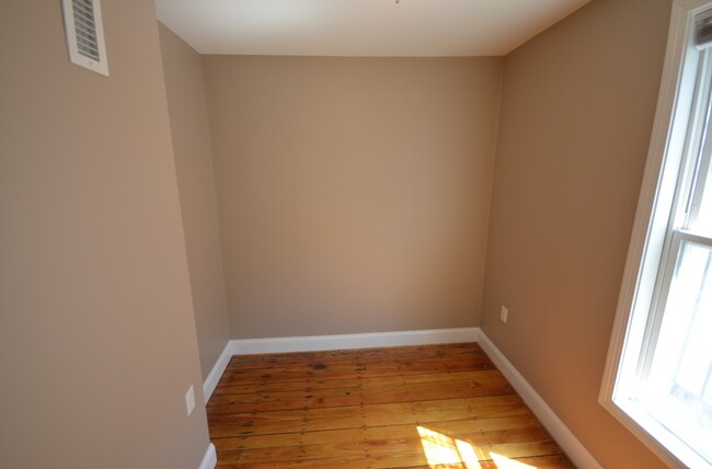 12 Cheever Ct unit 2, Boston, MA 02128 - photo 5
