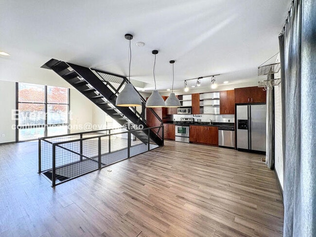 1273 MacKintosh Pknw, Atlanta, GA 30318 - photo 3