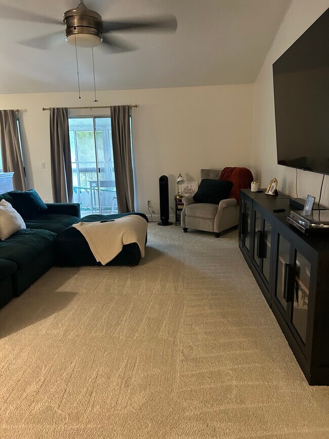 5266 Whitstable Way unit 5, Orlando, FL 32812 - photo 6