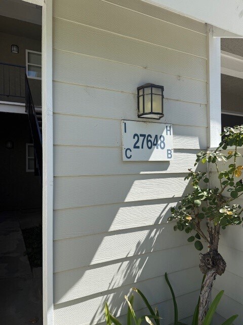 27648 Susan Beth Way unit H, Santa Clarita, CA 91350 - photo 1