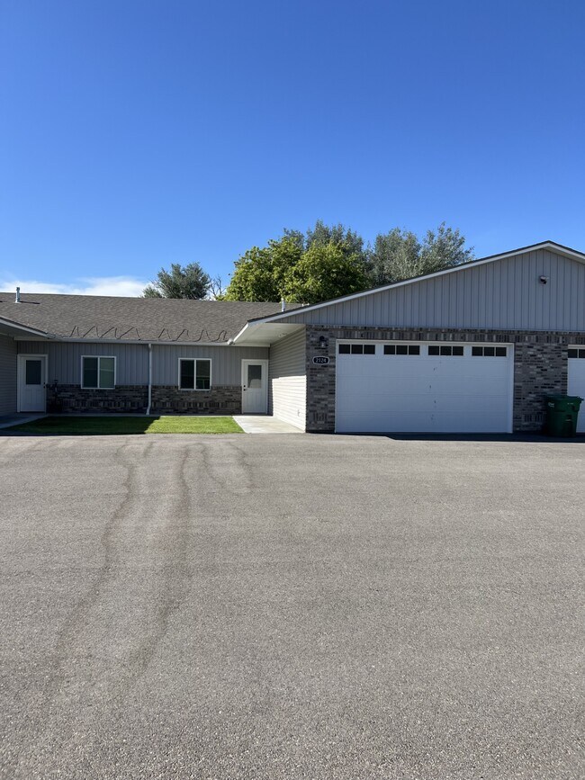2124 E Olympic Ave Unit 2124, Idaho Falls, ID 83404
