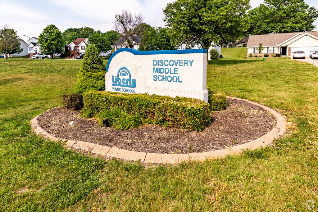 Welcome to Discovery Middle School in Liberty, MO.